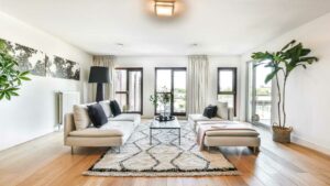 Read more about the article Create a Cohesive Look with Grey Walls and Curtains